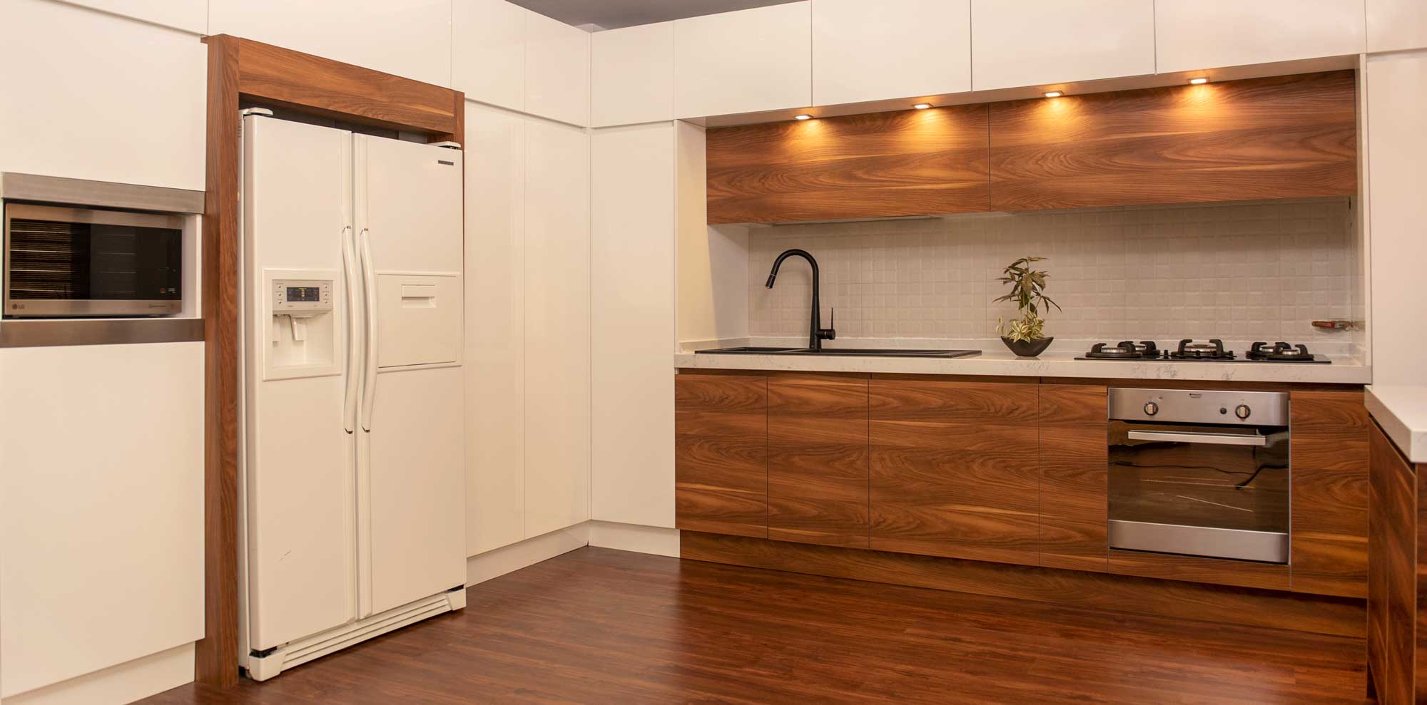 طراحی و ساخت کابینت آشپزخانه